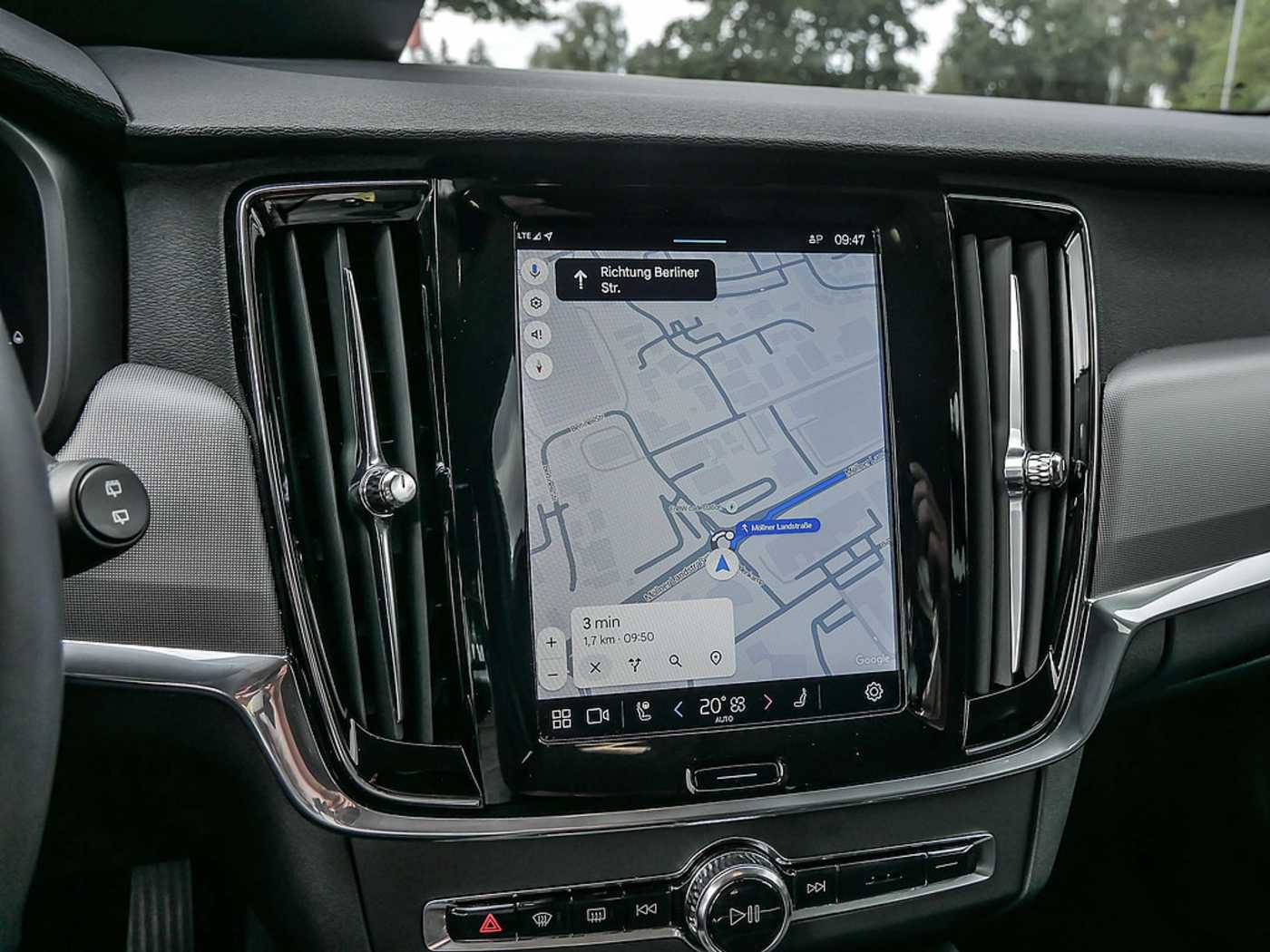 Volvo  Kombi T6 Core Recharge Plug-In Hybrid AWD