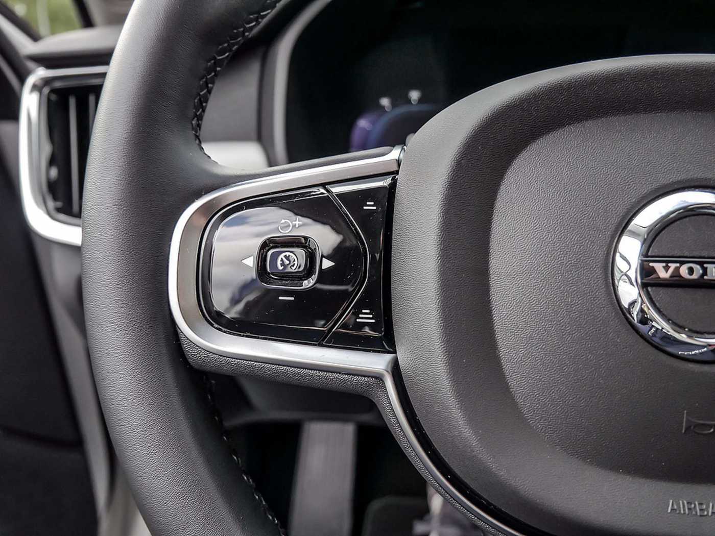 Volvo  Kombi T6 Core Recharge Plug-In Hybrid AWD