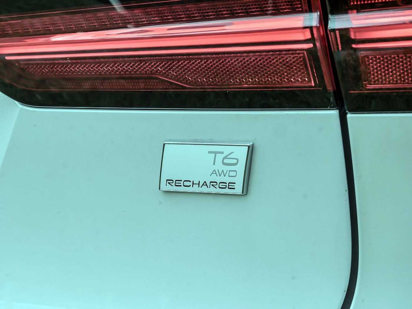Volvo  Kombi T6 Core Recharge Plug-In Hybrid AWD
