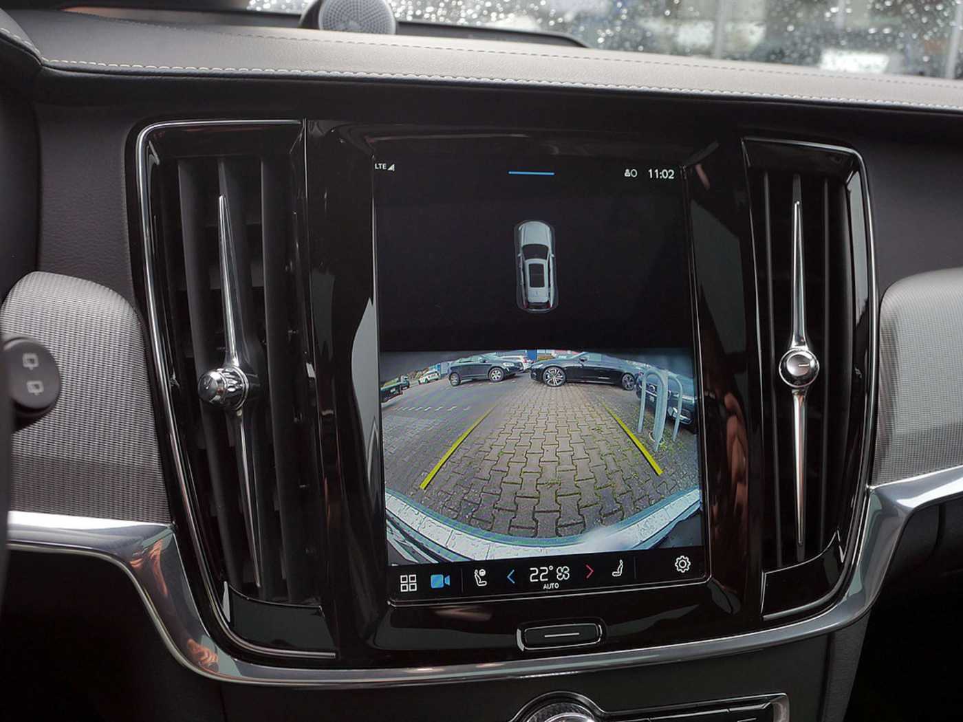 Volvo  Hybrid T8 Twin Engine AWD R-Design LED