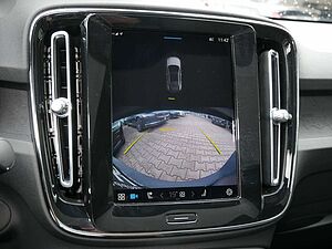 Volvo  Plus Recharge Pure Electric AWD LED PANO