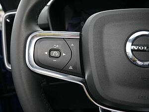 Volvo  Plus Recharge Pure Electric AWD LED PANO