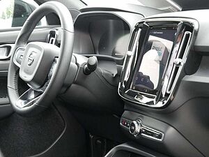 Volvo  Plus Recharge Pure Electric AWD LED PANO