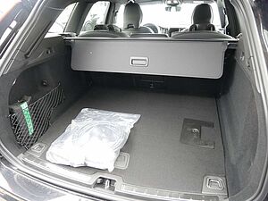 Volvo  T6 AWD Plus Dark H/K HGSD STANDHZ LED