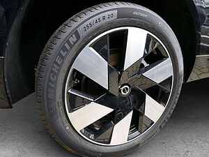 Volvo  T6 AWD Plus Dark H/K HGSD STANDHZ LED