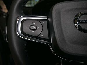 Volvo  Plus Recharge Pure Electric AWD ACC LED