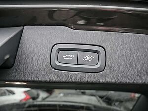 Volvo  T6 R-Design Recharge AWD SHZ H/K NAVI LED