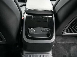Volvo  T8 PHEV Ultimate Dark AWD