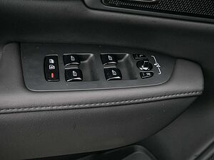 Volvo  T8 PHEV Ultimate Dark AWD