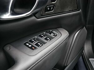 Volvo  T8 PHEV Ultimate Dark AWD