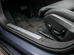 Volvo  T8 PHEV Ultimate Dark AWD