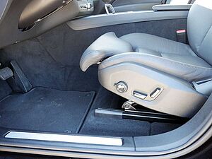 Volvo  T8 Ultra Dark Recharge Plug-In Hybrid AWD