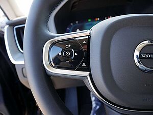 Volvo  T8 Ultra Dark Recharge Plug-In Hybrid AWD