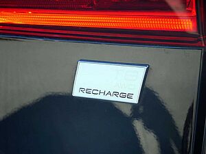 Volvo  T8 Ultra Dark Recharge Plug-In Hybrid AWD