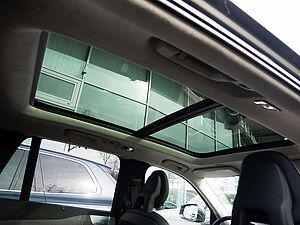 Volvo  2.0 Inscription Recharge Plug-In Hybrid AWD
