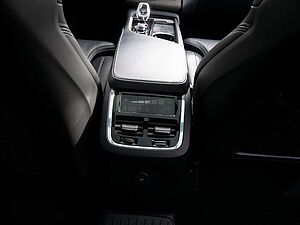 Volvo  2.0 Inscription Recharge Plug-In Hybrid AWD
