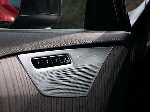 Volvo  2.0 Inscription Recharge Plug-In Hybrid AWD