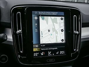 Volvo  1.5 R Design Expression Recharge Plug-In Hybrid 2W