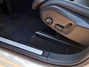 Volvo  T6 Inscription Expression Recharge AWD