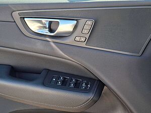 Volvo  T6 Inscription Expression Recharge AWD