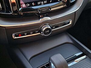 Volvo  T6 Inscription Expression Recharge AWD