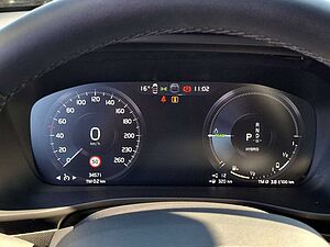 Volvo  T4 Inscription Expression Recharge Plug-In Hybrid