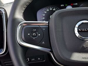 Volvo  T4 Inscription Expression Recharge LED