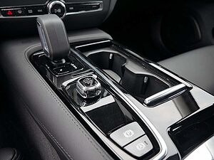 Volvo  T8 AWD Ultimate Dark AWD LED PANO 360°
