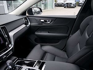 Volvo  T8 AWD Ultimate Dark AWD LED PANO 360°
