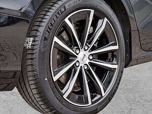 Volvo  T8 AWD Ultimate Dark AWD LED PANO 360°