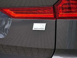 Volvo  T8 Recharge Plus Dark AWD
