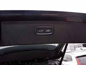 Volvo  2.0 Inscription Recharge Plug-In Hybrid AWD