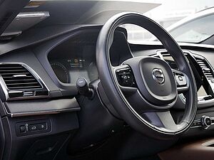 Volvo  2.0 Inscription Recharge Plug-In Hybrid AWD