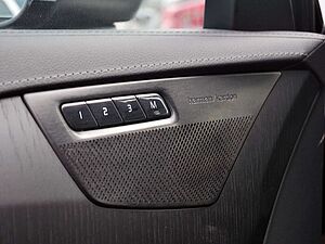 Volvo  2.0 Inscription Recharge Plug-In Hybrid AWD