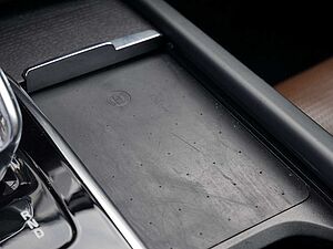 Volvo  2.0 Inscription Recharge Plug-In Hybrid AWD