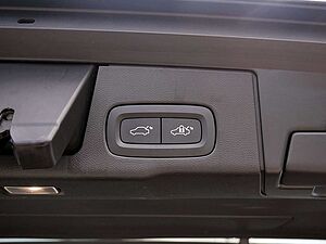 Volvo  T6 Inscription Expression Recharge AWD