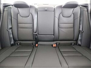 Volvo  2.0 Ultimate Dark Recharge Plug-In Hybrid AWD