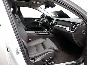 Volvo  T8 Twin Engine AWD Ultimate Dark Plug-InE6
