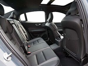 Volvo  T8 Twin Engine AWD Ultimate Dark Plug-InE6