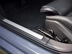 Volvo  T8 Twin Engine AWD Ultimate Dark Plug-InE6