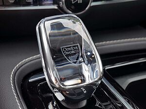 Volvo  T8 Twin Engine AWD Ultimate Dark Plug-InE6