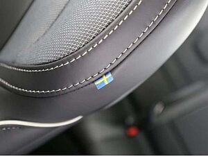 Volvo  2.0 Ultimate Dark Recharge Plug-In Hybrid AWD