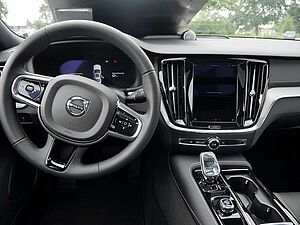 Volvo  T8 Twin Engine AWD Ultimate Dark Plug-InE6