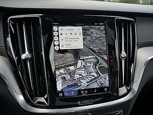 Volvo  T8 Twin Engine AWD Ultimate Dark Plug-InE6