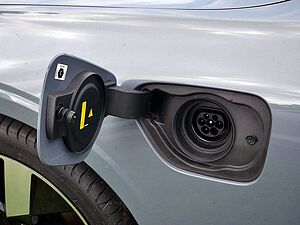 Volvo  T8 Twin Engine AWD Ultimate Dark Plug-InE6
