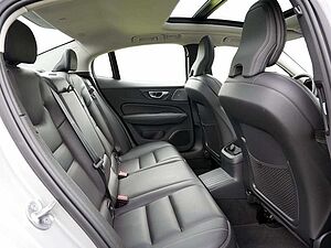 Volvo  T8 Twin Engine AWD Ultimate Dark Plug-InE6