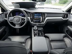 Volvo  T8 Twin Engine AWD Ultimate Dark Plug-InE6