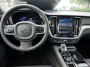 Volvo  T8 Twin Engine AWD Ultimate Dark Plug-InE6