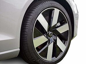 Volvo  T8 Twin Engine AWD Ultimate Dark Plug-InE6