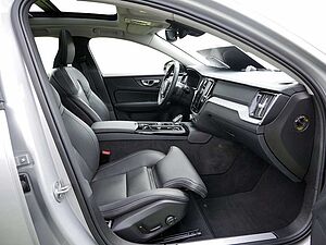 Volvo  T8 Twin Engine AWD Ultimate Dark Plug-InE6